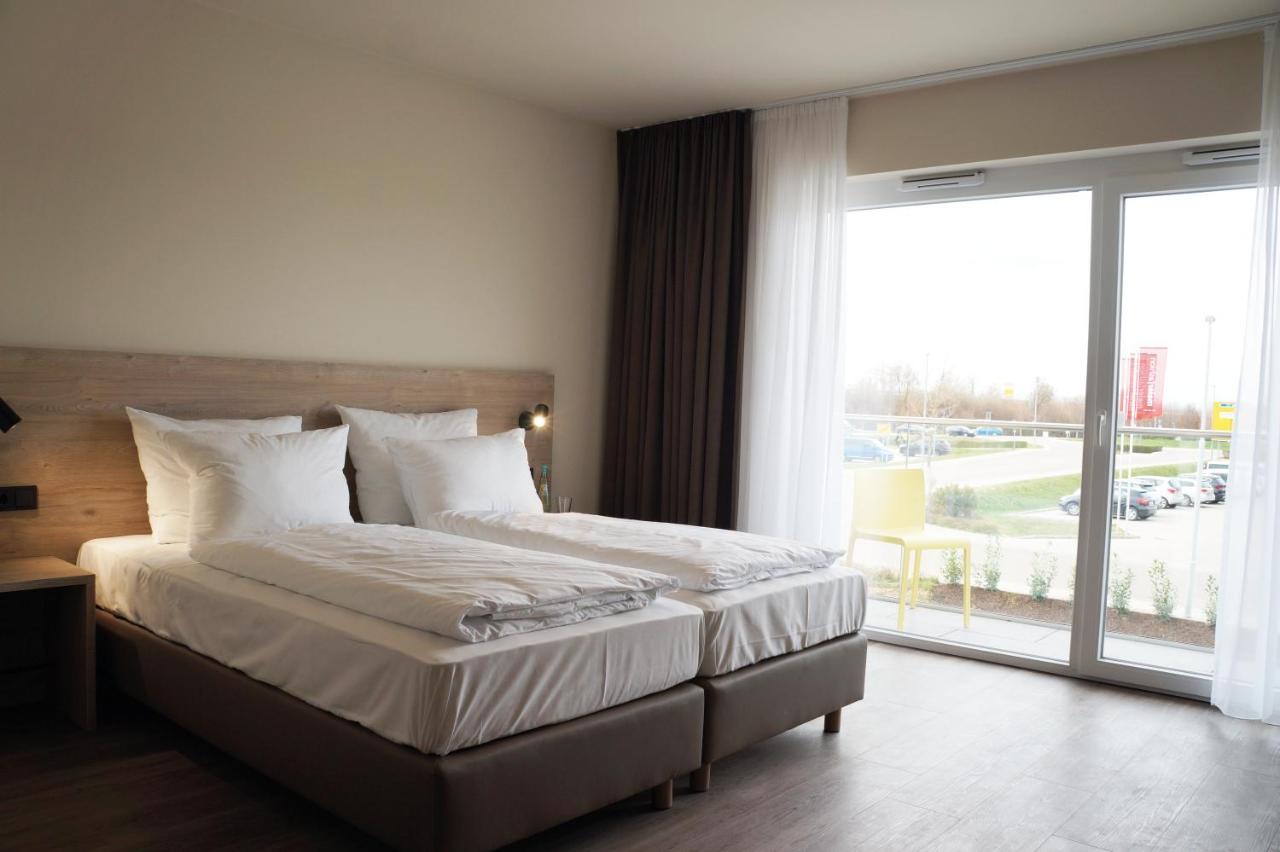 Atlas Hotel Ettenheim-Rust Экстерьер фото